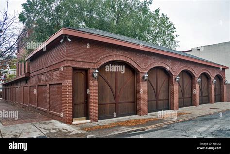 Brick Garage High Resolution Stock Photography And Images Alamy