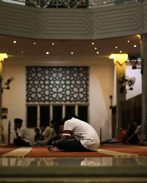 Doa jelek akan kembali kepada yang mendoakan. Doa untuk Orang yang Sudah Meninggal Bagi Seorang Muslim ...