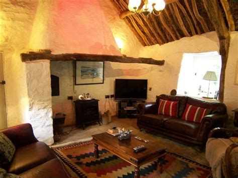 Enchanting Fairy Tale Thatch Cottage In West Wales For Sale For £