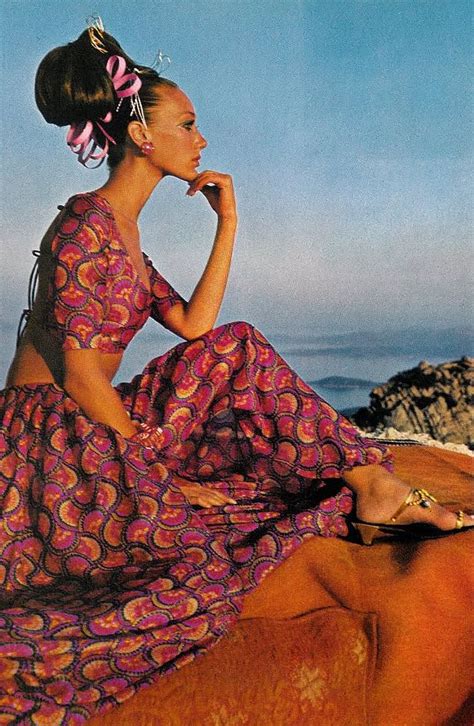 Marisa Berenson For Vogue 1968 Harem Dress Marisa Sixties Fashion