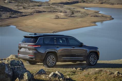 This 2021 Jeep Grand Cherokee L Trim Offers Xl Value