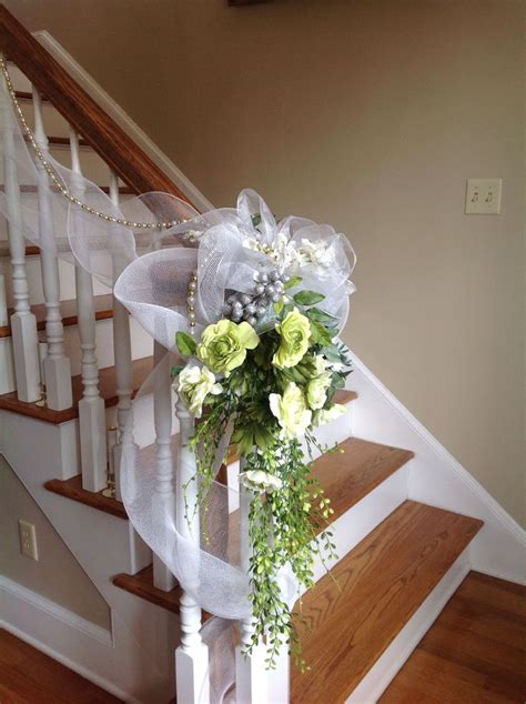Floral Arrangement For Staircase Wedding Staircase Decoration