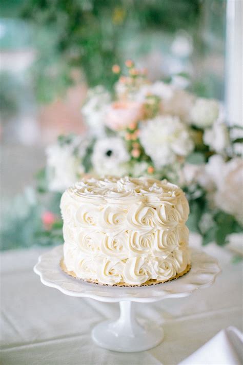 Sweet Pretty Garden Wedding Elizabeth Anne Designs The Wedding Blog Rosette Cake Wedding