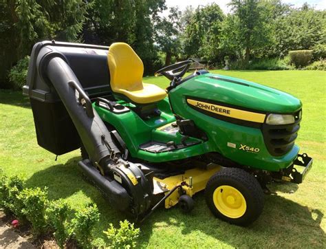 John Deere X540 Ride On Mower 48 Deck With 3 Bag Collector In