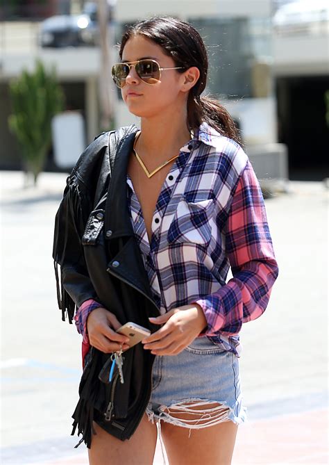 Selena Gomez Hot In Cutoff Shorts 05 Gotceleb