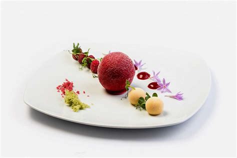 Select from premium fine dining dessert of the highest quality. Casual Fine Dining | Lebenswelten Catering Berlin