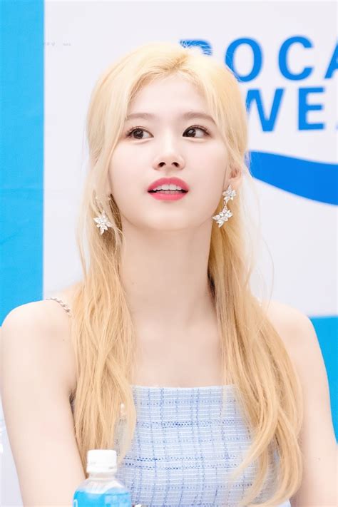 TWICE's Sana Is So Gorgeous, She Can Pull Off Any Hair Color - Koreaboo