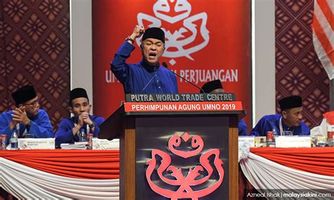 In return, umno youth does not see his antics as representative of umno youth either. MT Umno mesyuarat Sabtu ini