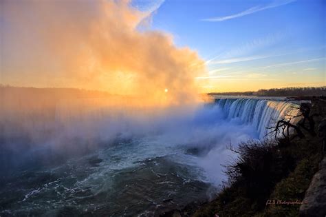 Horseshoe Falls At Sunrise Natural Landmarks Landscape Waterfall