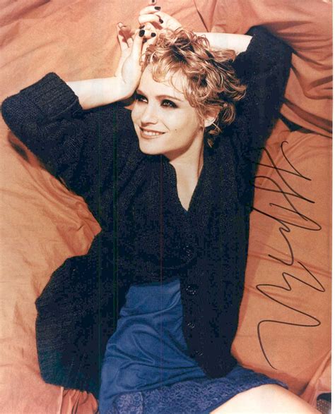 Jennifer Jason Leigh Autographed Glossy 8x10 Photo Aacs Autographs