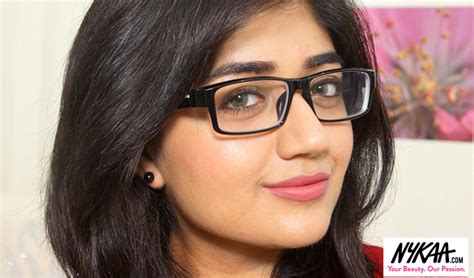 Makeup Tips For Girls Who Wear Glasses