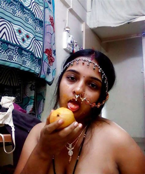 Eating Fruits Showing My Tits Cunt And Asshole Porn Pictures Xxx