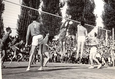 Simple Science: How to Make a Volcano with Kids