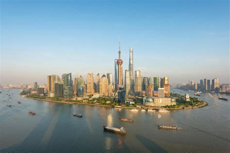 Skyline Von Der Huangpu Fluss Bank In Shanghai Stadt Stockbild Bild