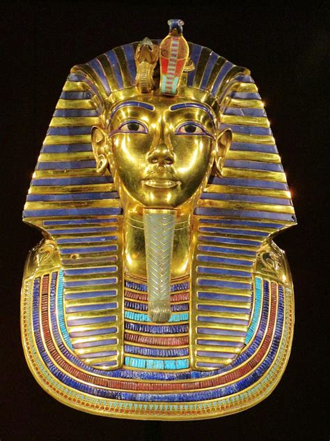 Halskette Teenager Würstchen Tutankhamun Death Mask Location Status