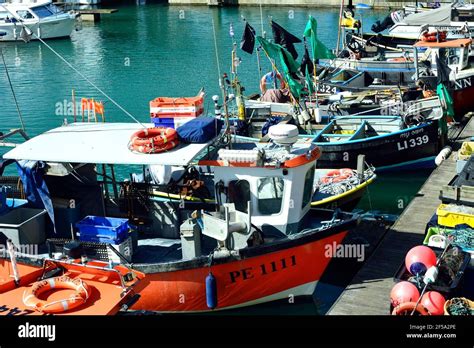 Boats Moored In Brighton Marina Stock Photo Alamy