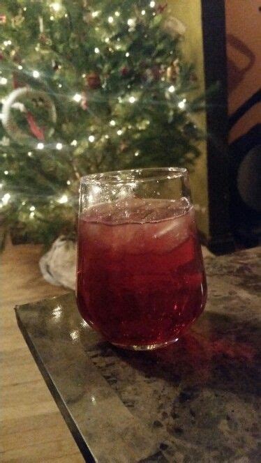 Bring one cup water to the boil and stir in sugar until it dissolves. Christmas Rum Cocktail (Click For Recipe) (With images) | Liquor recipes, Spiced rum, Rum cocktail