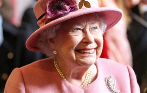 Rainha Elizabeth Quebra Antigo Protocolo Da Família Real Veja Ofuxico