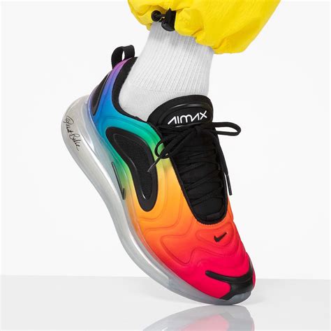 Nike Air Max 720 ‘be True Sneaker Style