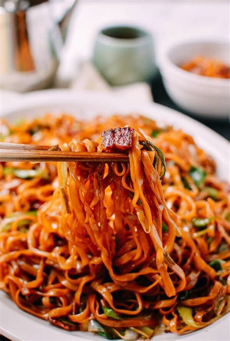 This recipe is all about having fun. Bacon & Scallion Egg Noodle Stir-fry | Recipe | Egg noodle ...