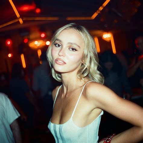 The Idols Lily Rose Depp Inside Actress And Models Dating History
