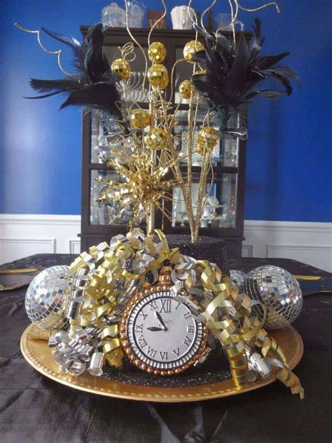 15 Fabulous Decor Ideas For The Ultimate New Year's Eve Party | New