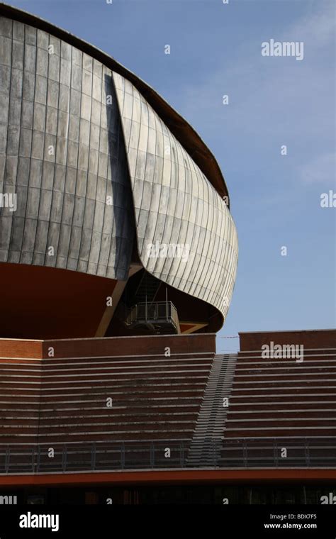 Auditorium In Rome Italy By Architect Renzo Piano Stock Photo Alamy