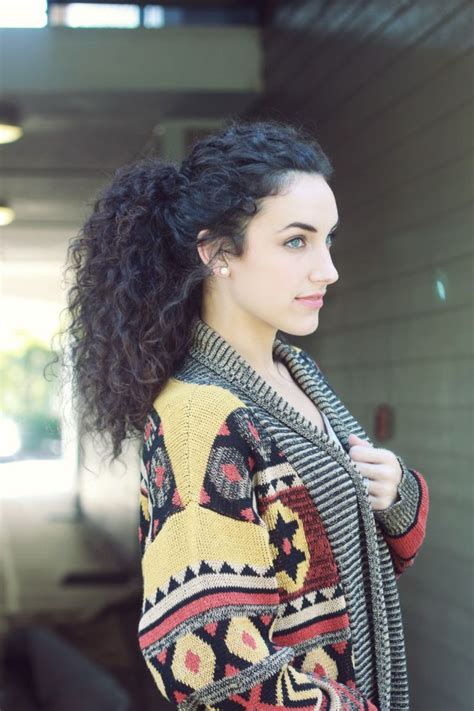 21 Natural Curly Hairstyles Stylish Girls Are Rocking ...
