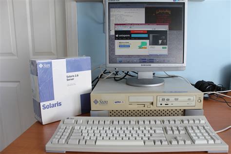 Sun Ultra 5 Cool Sun Workstation With A Boxed Copy Of Solaris 26 R