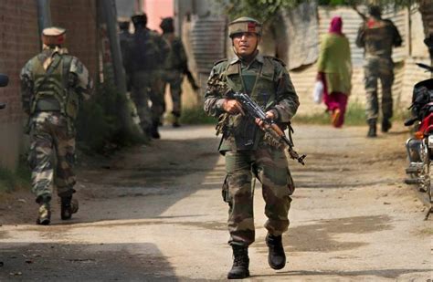 Indian Police Investigate Shooting In Kashmir