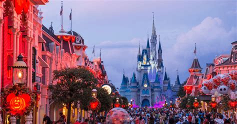 What To Expect In Disney World During The Month Of September