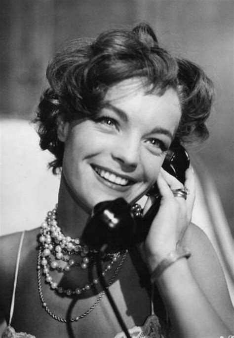 She is an actress and writer, known for nainen solmiossa (1995). Épinglé par Unterreiner Sophie sur romy schneider | Romy ...