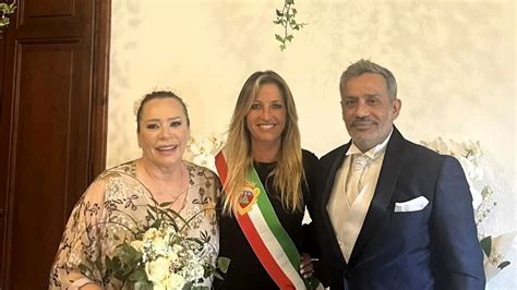 Lattrice Barbara De Rossi Ha Sposato Simone Fratini