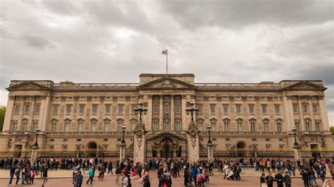 Portsmouth Man Admits Trespassing At Buckingham Palace News
