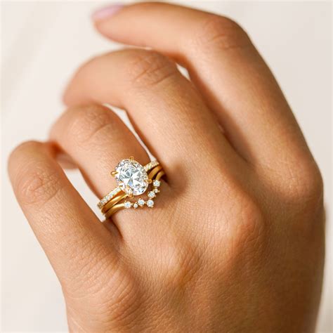 12 Stacked Wedding Ring Ideas To Complete Your Bridal Look The Jewelry Industry