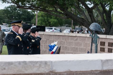 Dvids Images Division West Honors Nations Fallen Heroes Image 2 Of 4