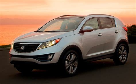 The 2015 kia sportage has a nice interior, but there's no getting around the fact it's smaller than many others in this class. 2015 Kia Sportage - Review - CarGurus