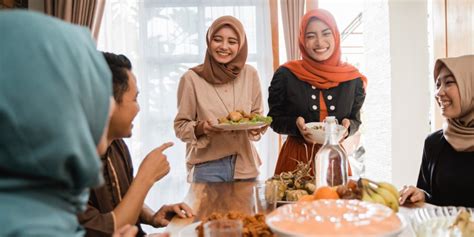 Hari raya puasa selamat aidilfitri malaysian 2018 wishes via www.dekhnews.com. A guide to understanding the 2 Hari Raya festivals in ...
