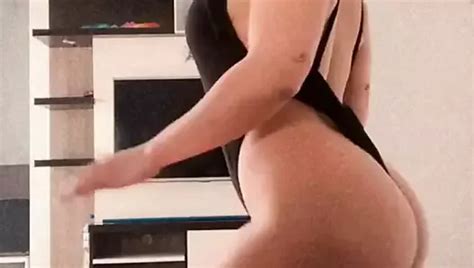 gitanas culonas bailando en bikini en tiktok guarras xhamster