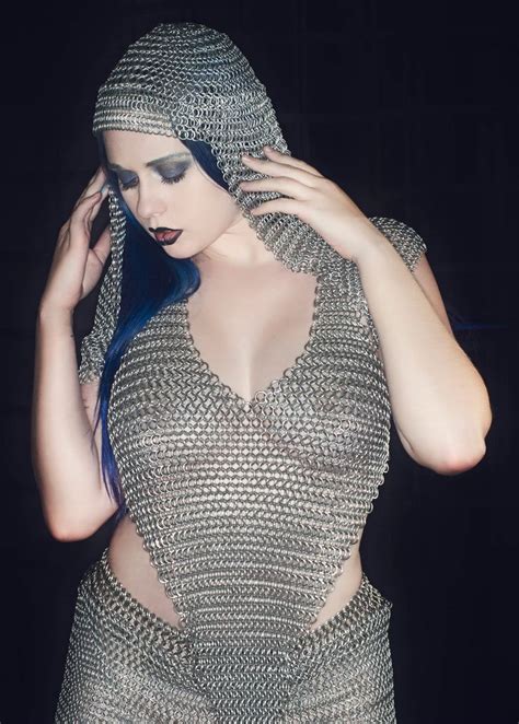 182 Best Women In Chainmail Images On Pinterest Armors Chain Mail