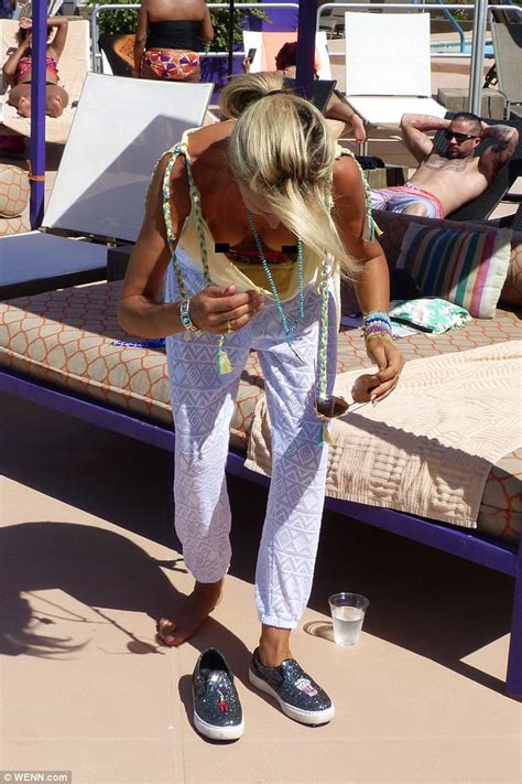Victoria Hervey Flashes Nipples During Palm Springs Break Wstale Com