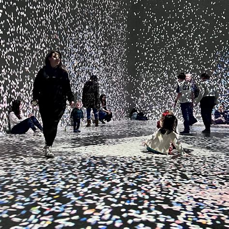 The 18 Best Immersive Art Exhibitions in London (2024) — Sarah Ransome Art