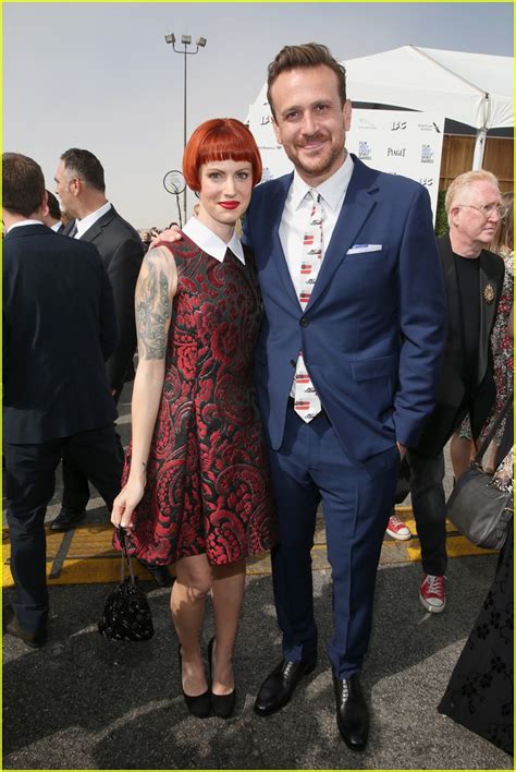 Artist alexis mixter, who dated jason segel for eight years, took to instagram to announce that while the two have broken up, they remain best friends. Jason Segel Brings Girlfriend Alexis Mixter to Spirit ...