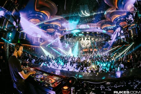 DJ Mag Releases Its Top 100 Clubs of 2017 - EDM.com - The Latest ...
