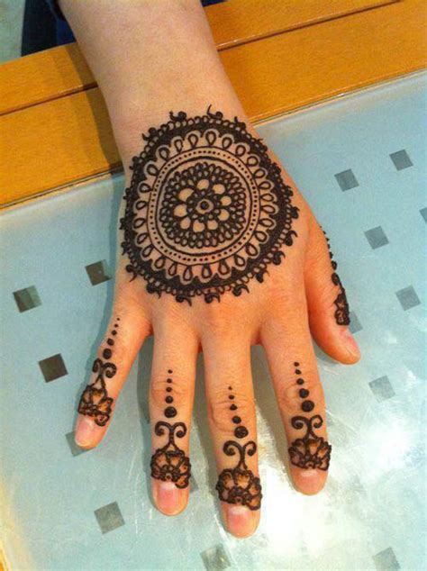 Top 25 Amazing Simple Circle Mehndi Designs Simple And Easy