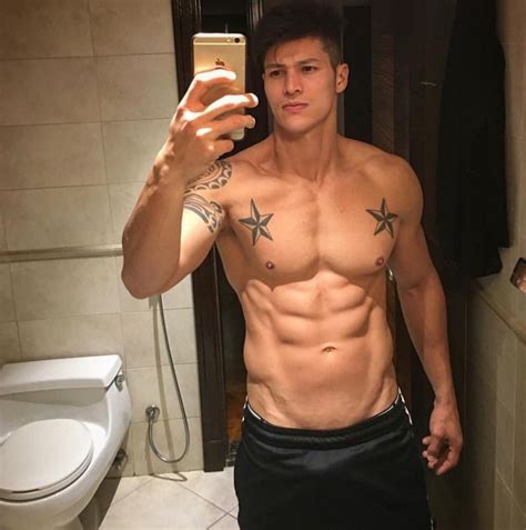 160 Best Images About His Royal Hotness Selfie Edition On Pinterest Men Bodies Muscle And Gay
