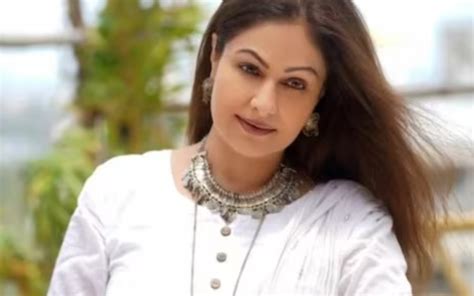 Ayesha Jhulka Say Salman Khan Compare Me With Waheeda Rehman
