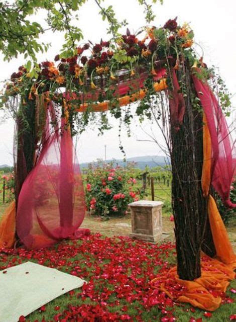 Lovely Fall Wedding Backdrops That Will Fascinate You All For Fashion