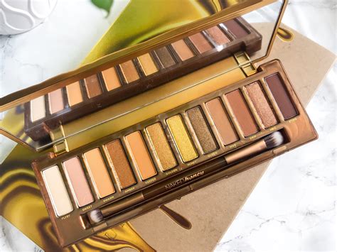 Urban Decay Naked Honey Eyeshadow Palette Review And Swatches Cat S