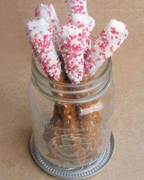 White Chocolate Dipped Pretzel Rods With Images Dipped Pretzel Rods